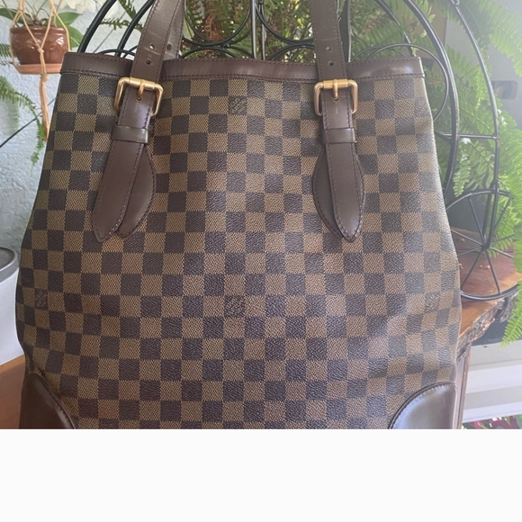 Louis Vuitton Hampsted Shoulder Bag - Picture 12 of 13